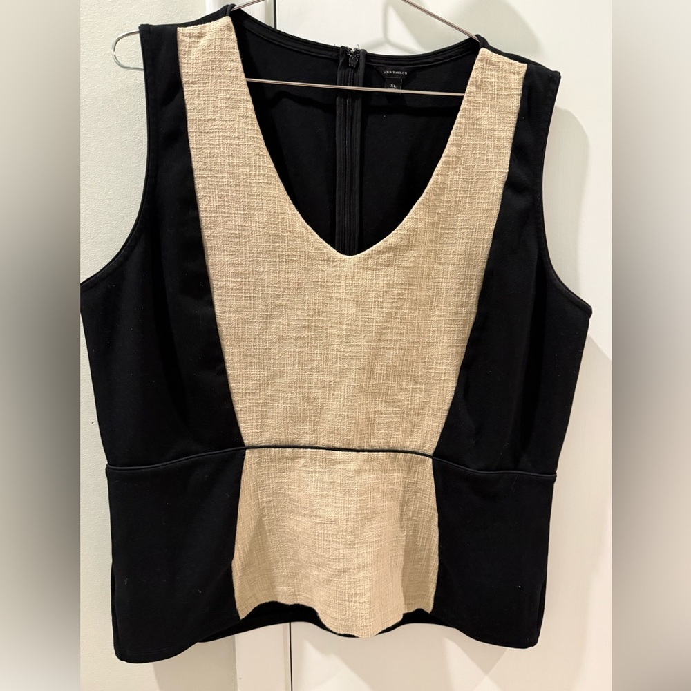 Ann Taylor Black and Tan Blouse